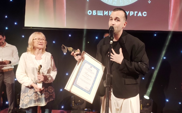 Вениамин пропищя от фалшиви профили