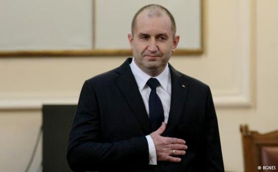 Радев: Кандев остава, ще осветлим огромни суми за смешни дейности