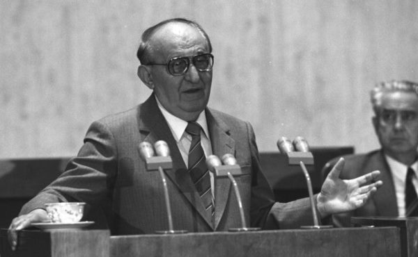 10 ноември 1989 г. Преврат в БКП свали Тодор Живков от власт