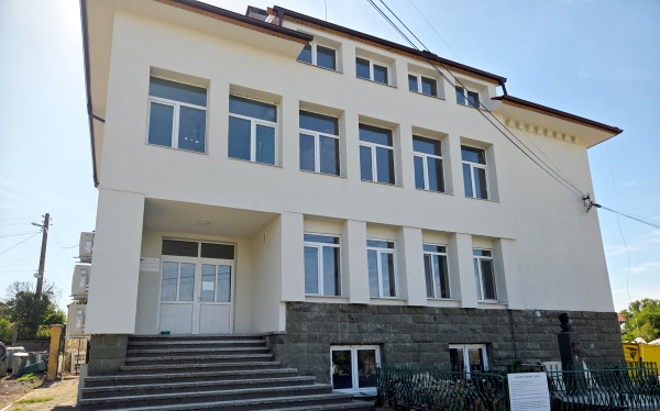 Обновената административна сграда в Трояново бе представена на пресконференция